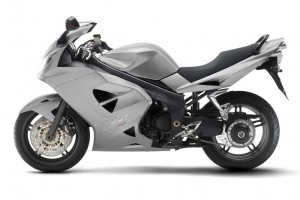 SPR_SIDE1 Triumph Sprint ST 2007